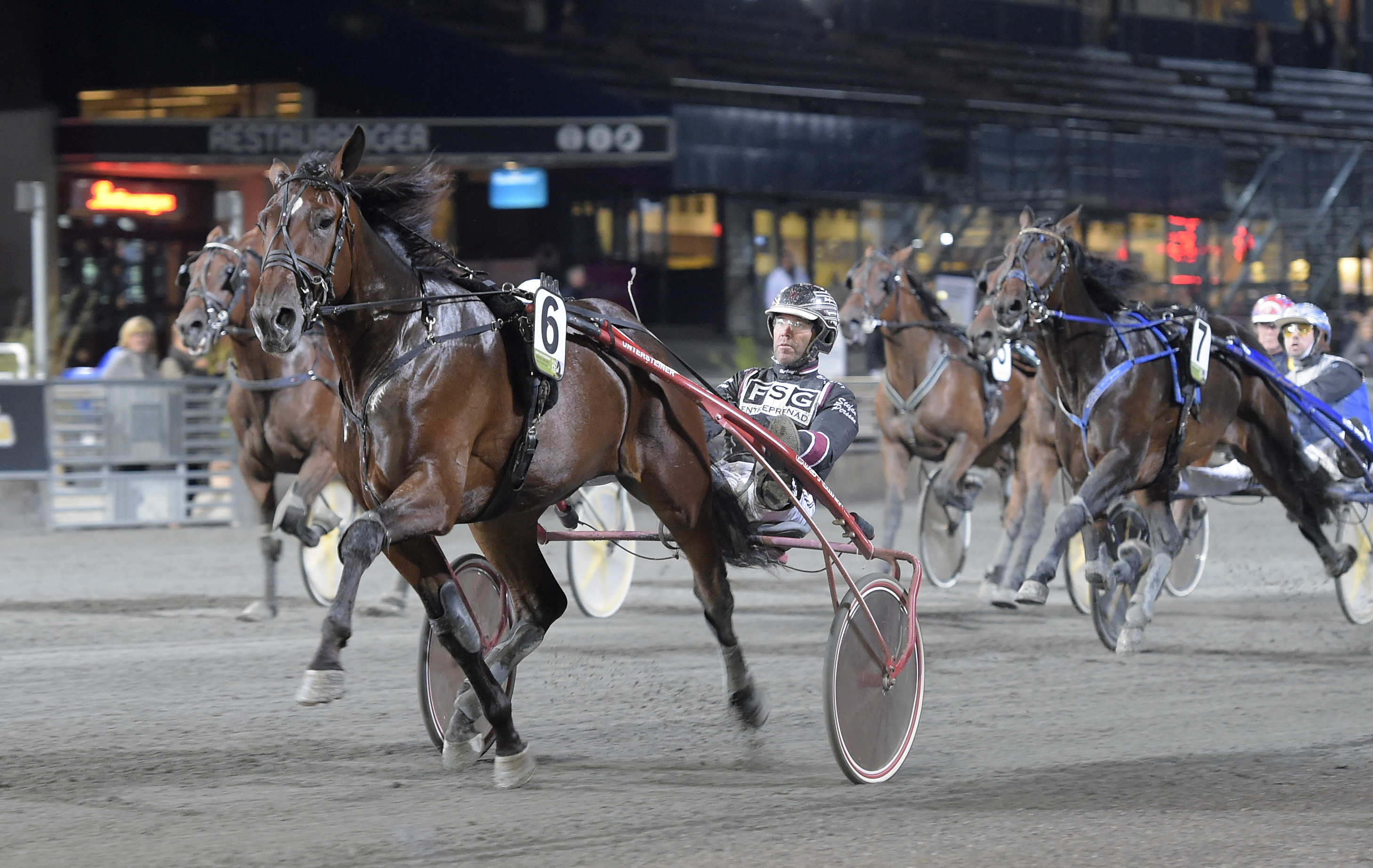 Det är dags för V86 igen, detta fantastiska spel med enorm potential!